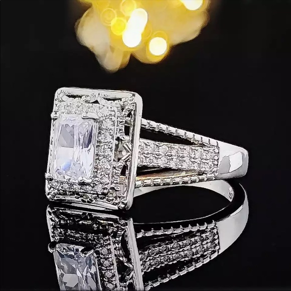 New Women’s 925 Silver Square Diamond Engagement Ring - Picture 4 of 6